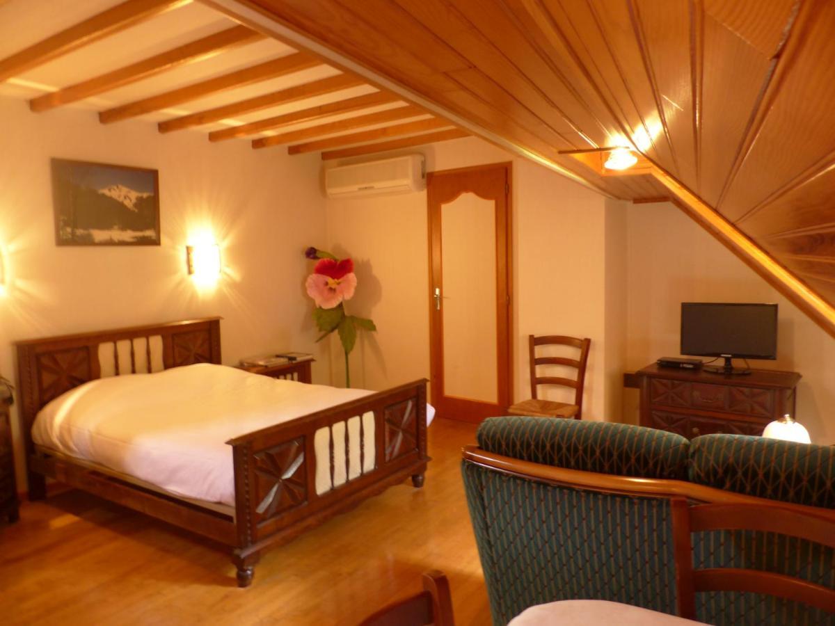 La Bouigane Bed & Breakfast แซ็ง-ลารี ภายนอก รูปภาพ