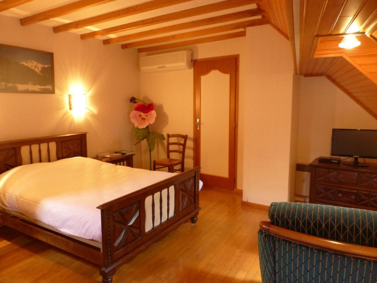 La Bouigane Bed & Breakfast แซ็ง-ลารี ภายนอก รูปภาพ