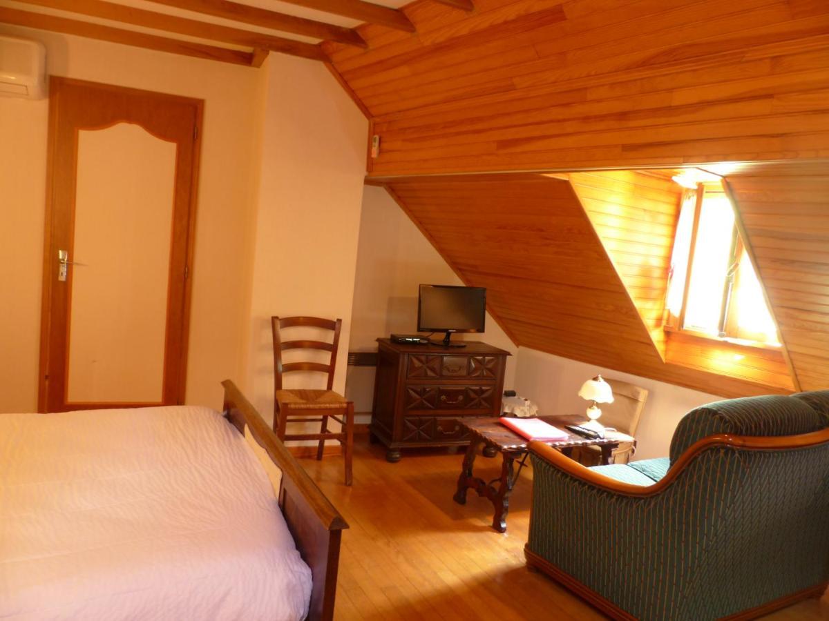 La Bouigane Bed & Breakfast แซ็ง-ลารี ภายนอก รูปภาพ